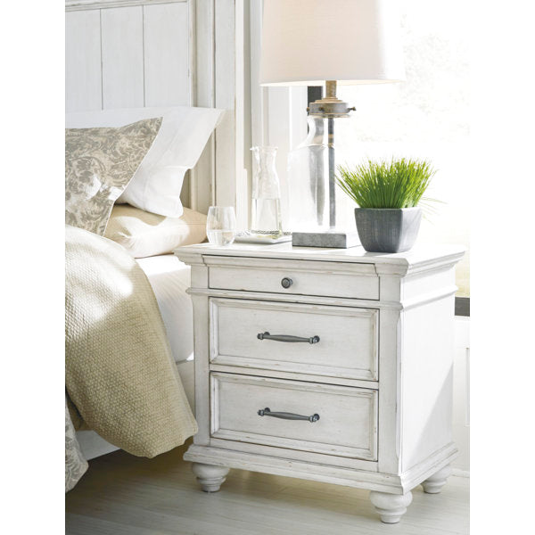 Henri 3 Drawer Nighstand - white